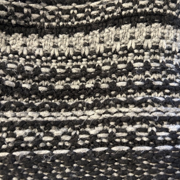 Ann Taylor gray and black duster length sweater, size XL - Picture 5 of 7